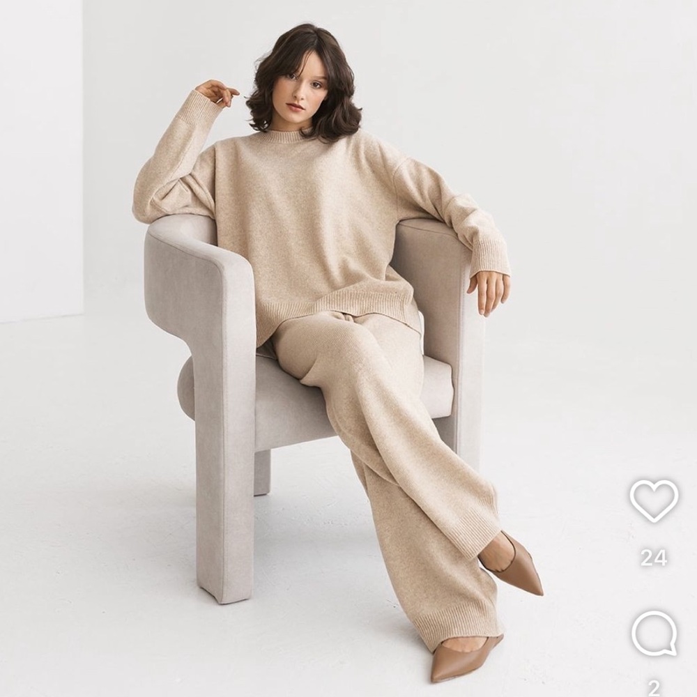 Nude sweat set
